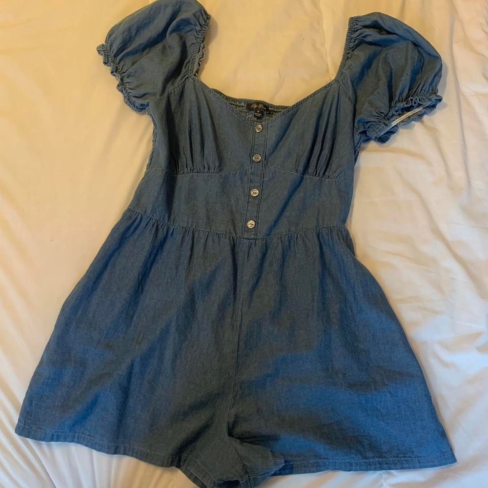 DEMIN ROMPER